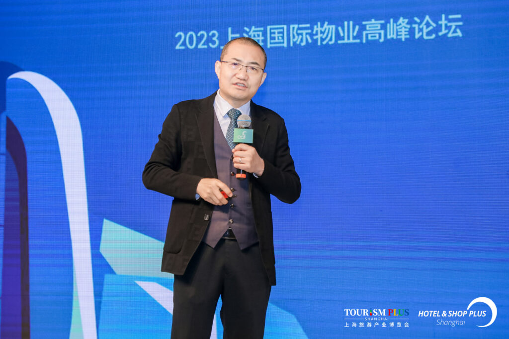 四海筑家學(xué)社發(fā)起人，知名服務(wù)管理顧問 黎四海